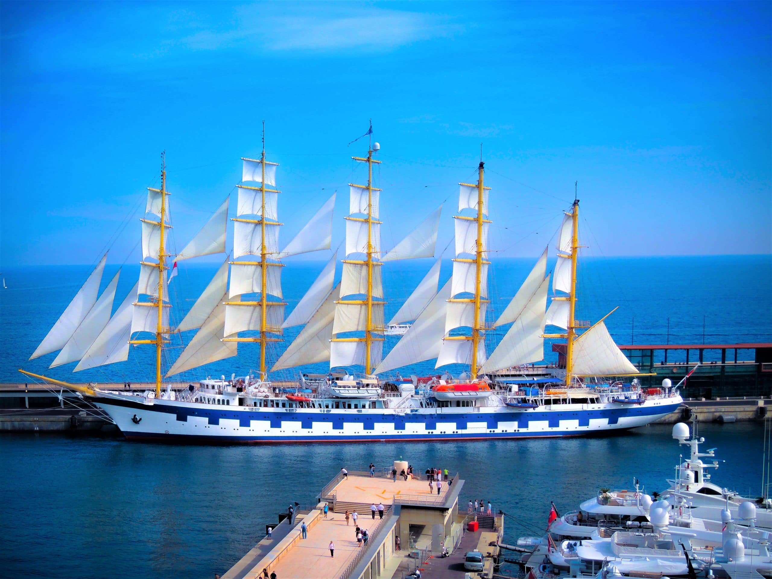 The world's largest sailing ship