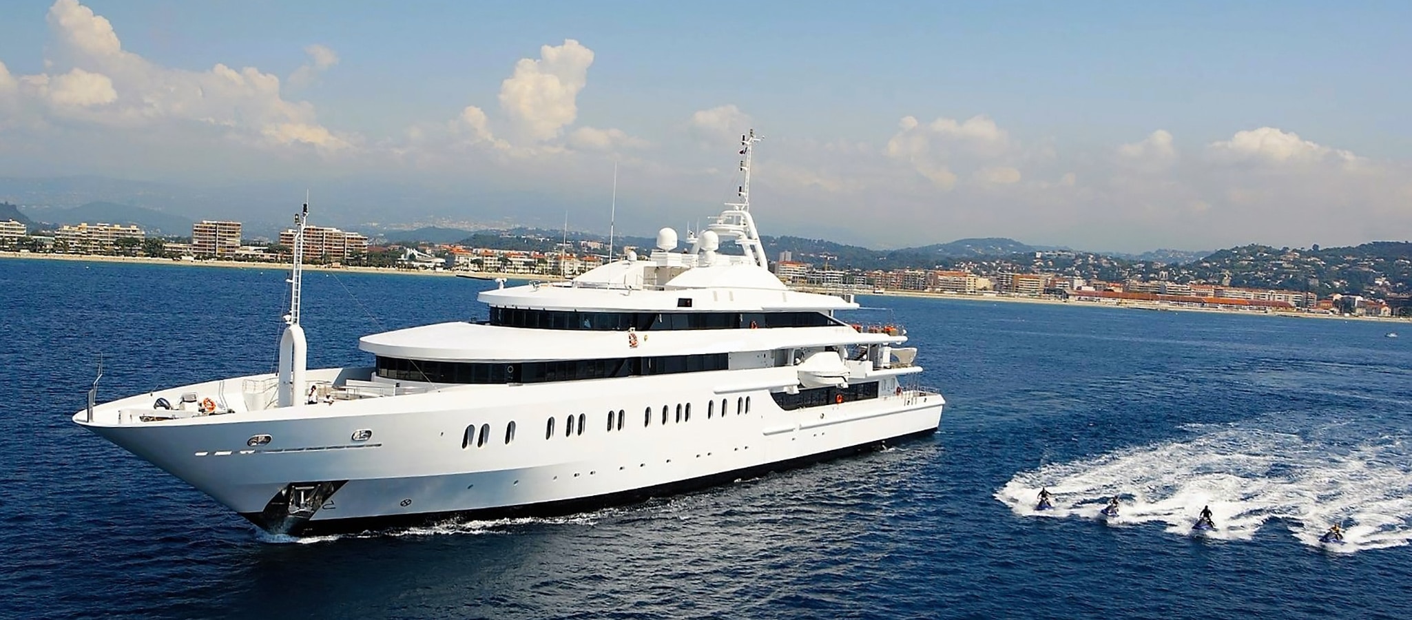 Alle Megayachten im OceanEvent-Portfolio sind ausgewählt, um mehr als die übliche Passagierzahl an Bord nehmen zu können.