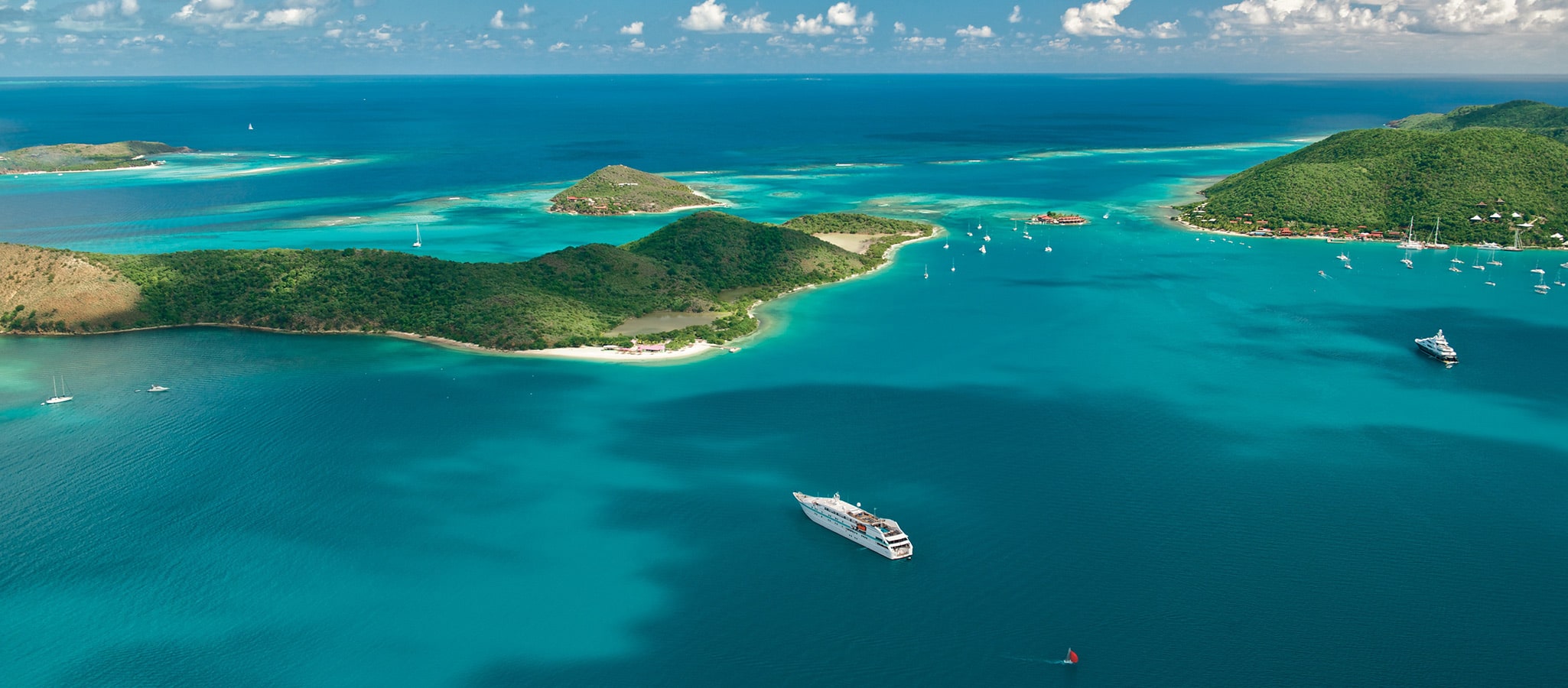 With custom-tailored routings, OceanEvent brings you and your guests to the most beautiful islands in the world, to private beaches, picturesque harbors and gorgeous bays.