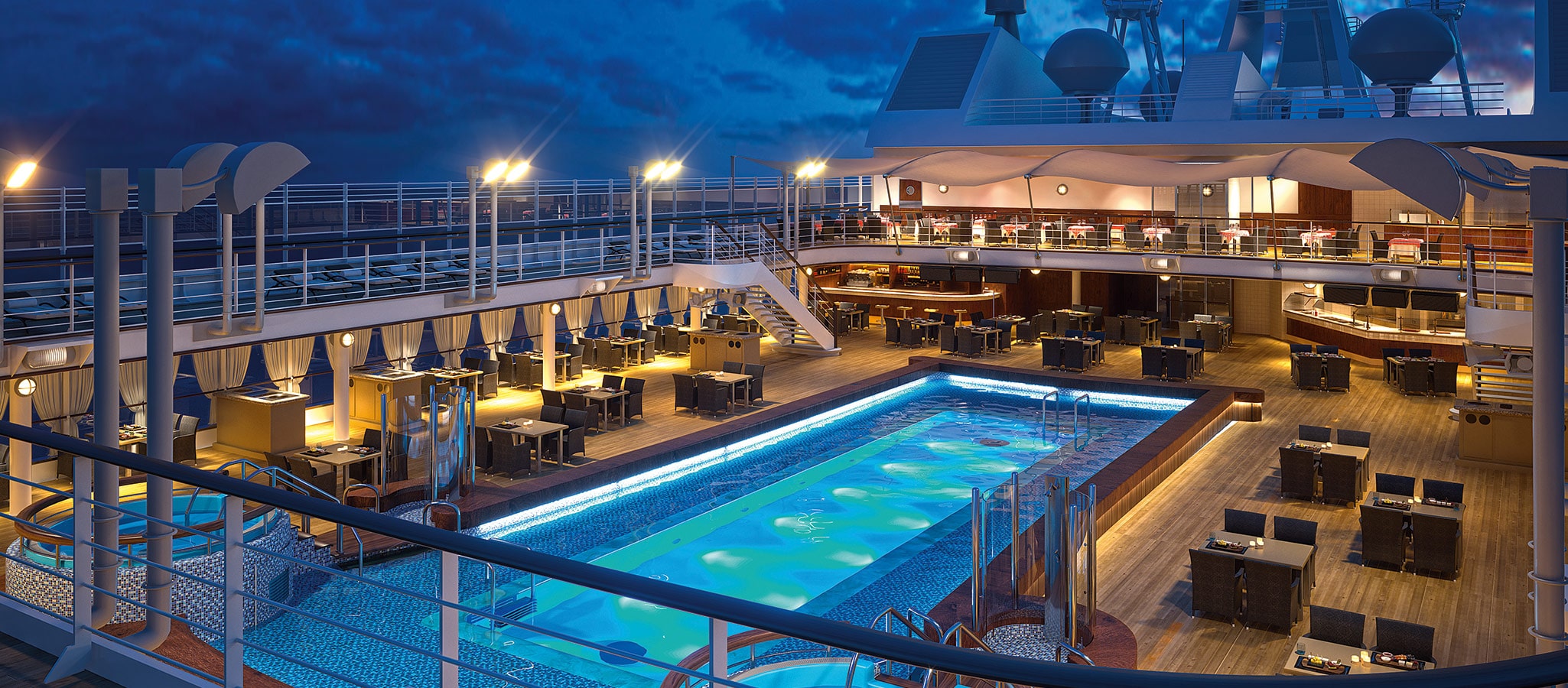 Ob Party unter den Sternen oder Dinner auf dem überbauten Pool - die weitläufigen Decks lassen sich auf jede erdenkliche Spielart in Szene setzen.