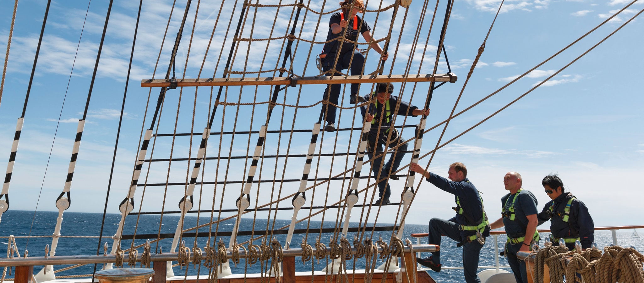 Incentive-Bausteine wie Teambuilding und das Ausloten der eigenen Grenzen gibt es auf Kreuzfahrtseglern quasi kostenlos.