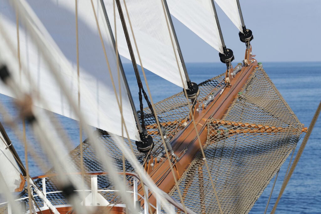 Sea Cloud Sea Spirit Bow