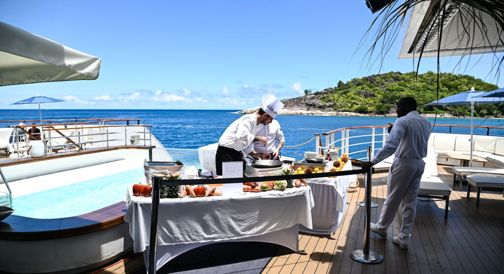 OceanEvent Incentive Charter Seychellen - OnBoard Grillen