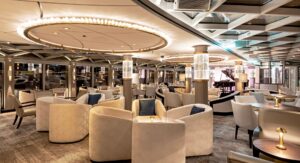 River cruise in Provence with OceanEvent - Main Lounge at night