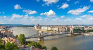 Flusskreuzfahrtschiff chartern Donau mit OceanEvent - Budapest