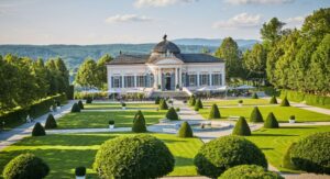 Flusskreuzfahrtschiff chartern Donau mit OceanEvent - Private Concert Stift Melk Gartenpavillon