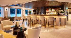 Charter a Riverboat on the Danube with OceanEvent - The cocktail bar