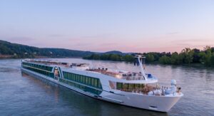 Flusskreuzfahrtschiff chartern auf dem Rhein mit OceanEvent - Flusskreuzfahrtschiff bis 140 Pax
