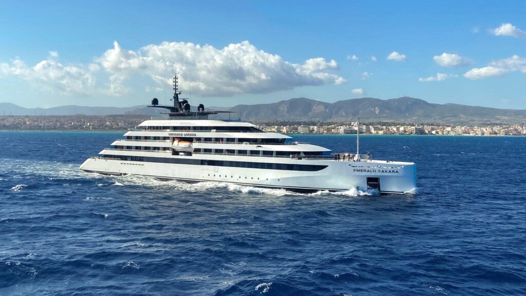 Private cruise - Rom-Catania - Your Yacht for exklusive charter