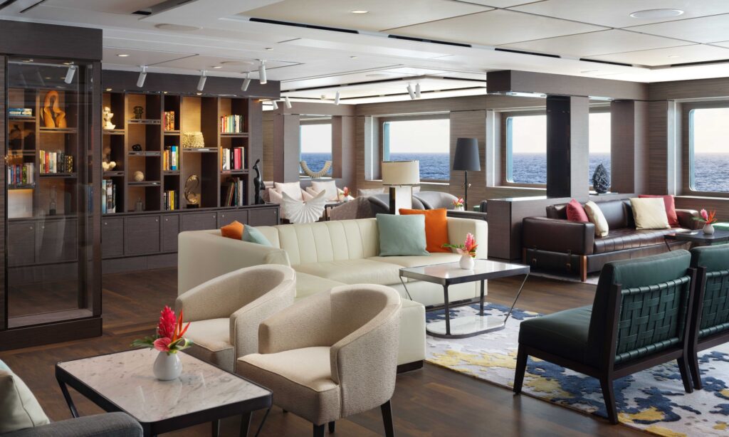 Ritz Carlton Yacht EVRIMA - Private Charter with OceanEvent - Mediterranean - Living Room
