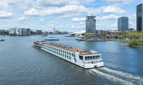 Flusskreuzfahrtschiff chartern auf der Donau mit OceanEvent