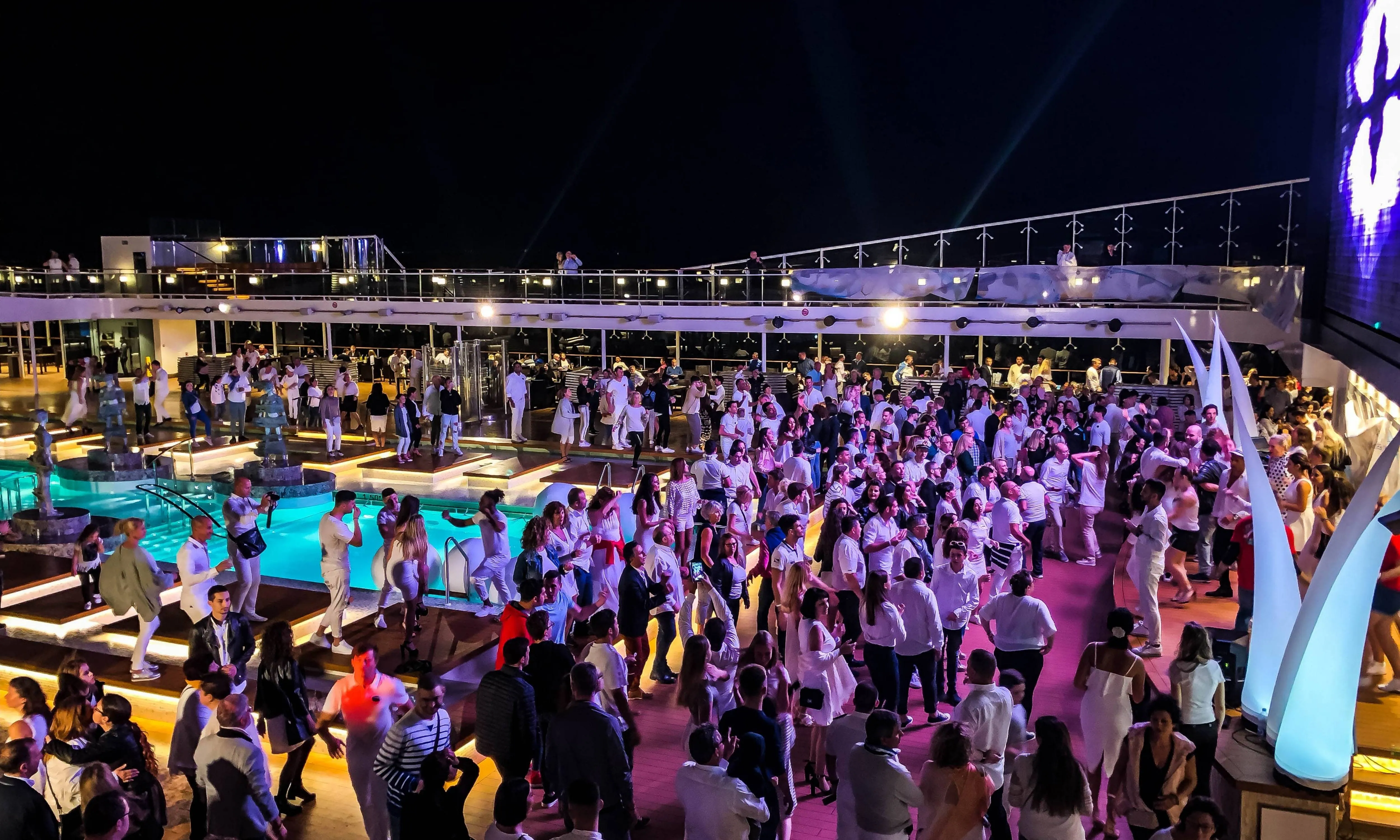Event on a Cruise Ship – Process & Options 