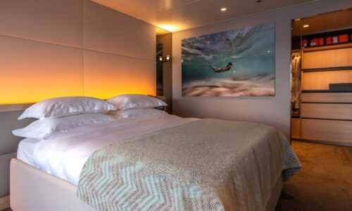 Charter Emerald Raiya Yacht - up to 124 Guests with OceanEvent